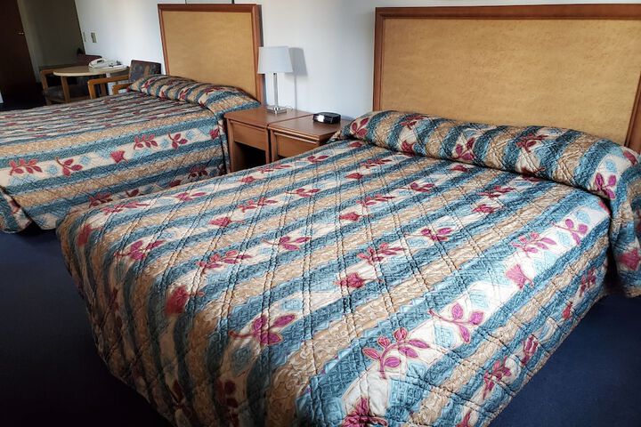 Room 16 of 22