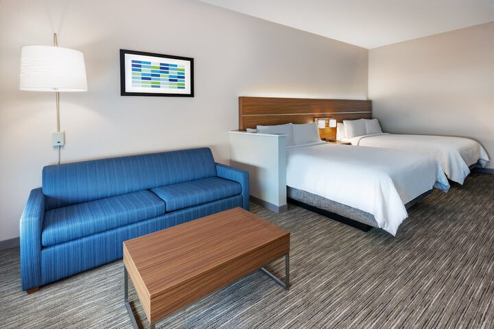 Room 13 of 47