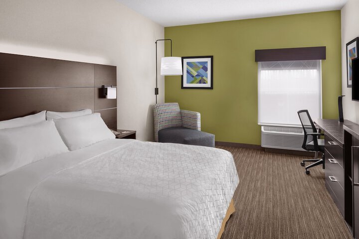 Room 19 of 40