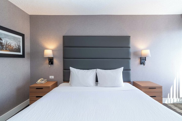 Room 14 of 36