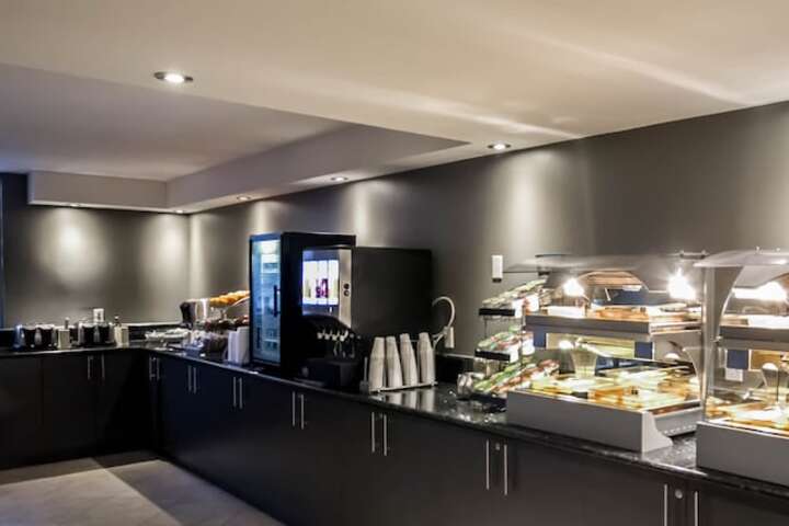 Breakfast/Coffee Service 90 of 99