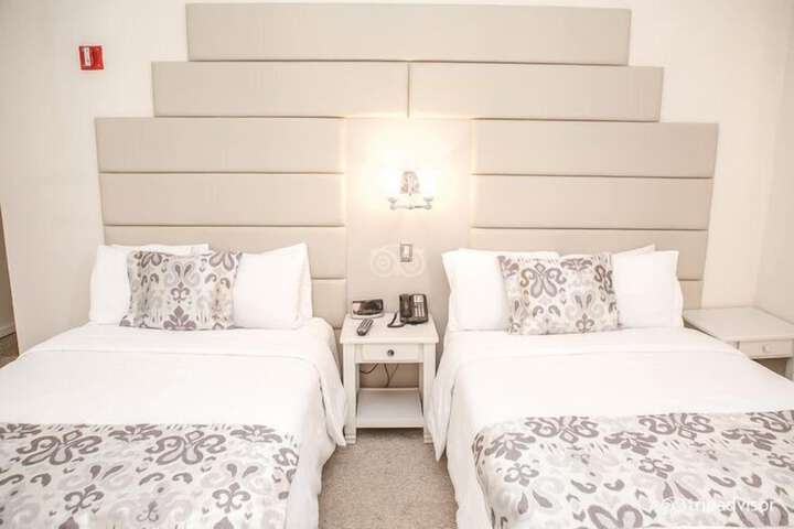 Room 16 of 22