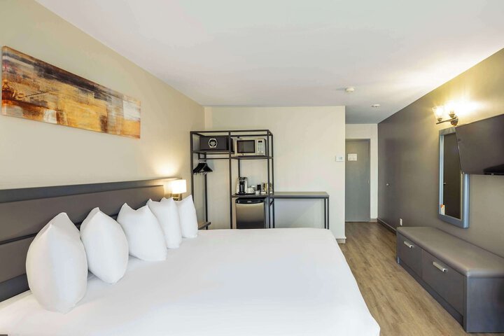 Les Suites de Laviolette an Ascend Collection Hotel