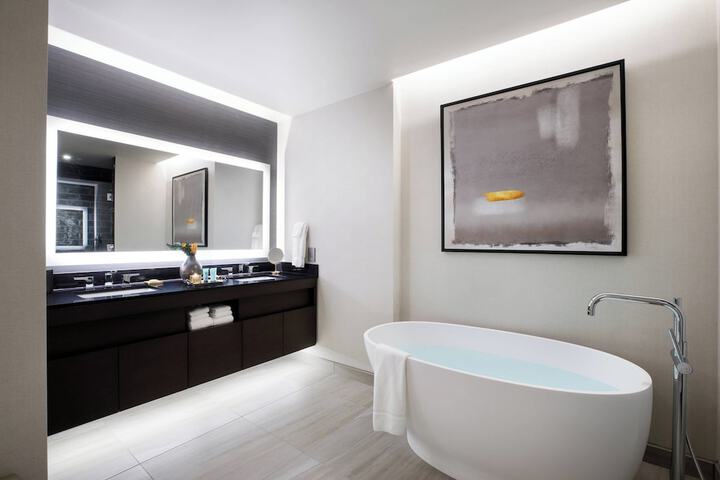 Room 60 of 99