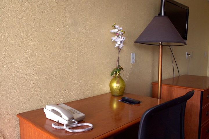 Room 12 of 12