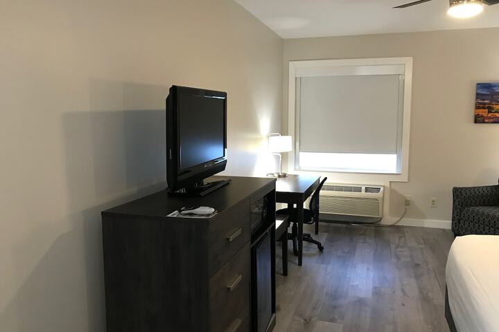 Room 35 of 68