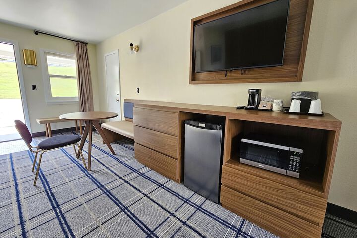 Room 15 of 35