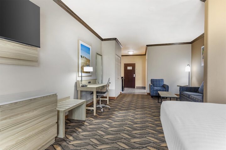 Best Western Red River Inn & Suites