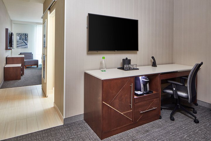 Room 28 of 40