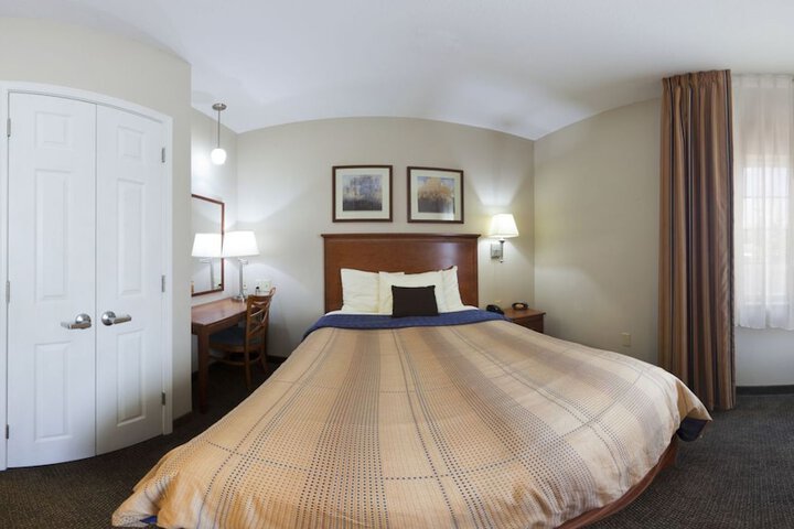 Room 18 of 31