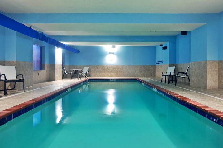 Pool 4 of 32