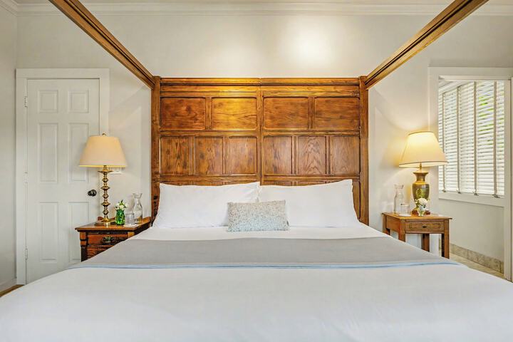 McCully House Inn