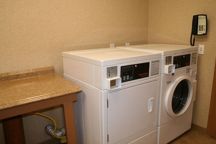 Hampton Inn & Suites Riverton