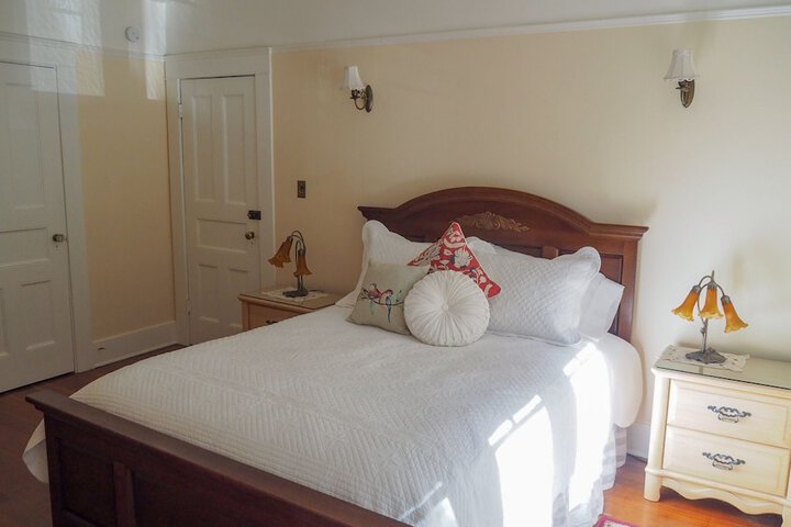 Room 5 of 34