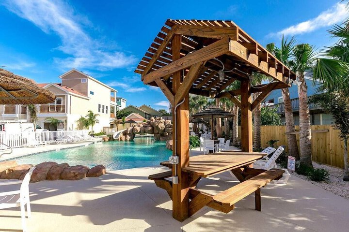 Pool 2 of 29