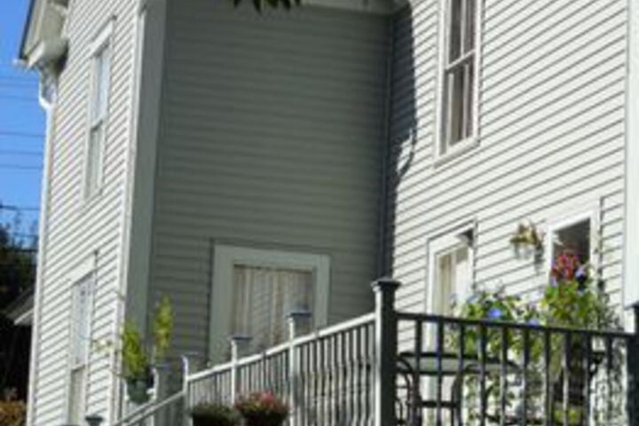 Calais Crossing B & B