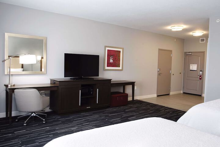 Hampton Inn & Suites Des Moines / Urbandale