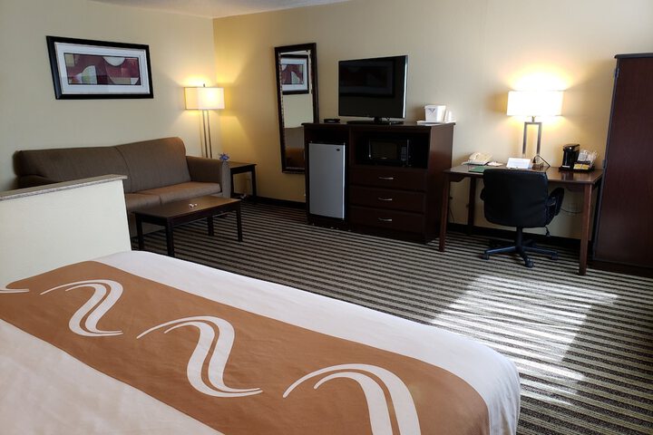 Quality Inn & Suites Vancouver - Hazel Dell