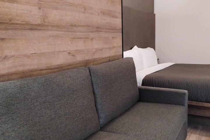 Room 20 of 37