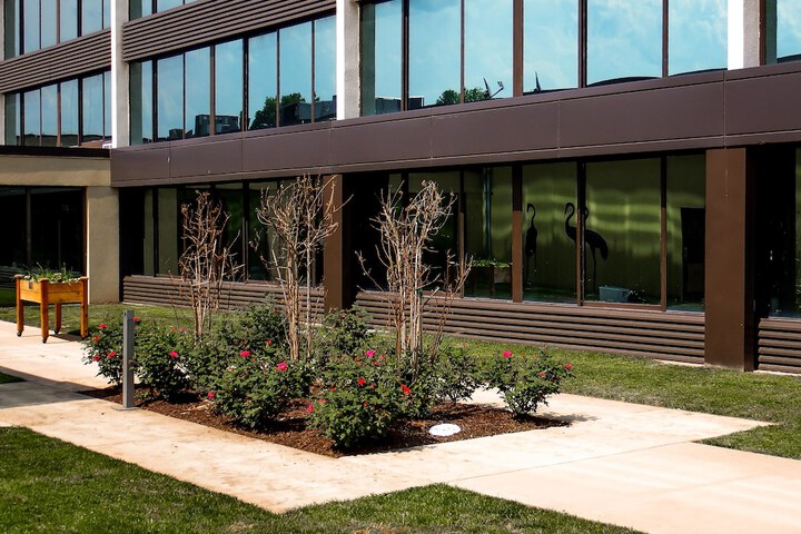 Hotel Exterior 53 of 56