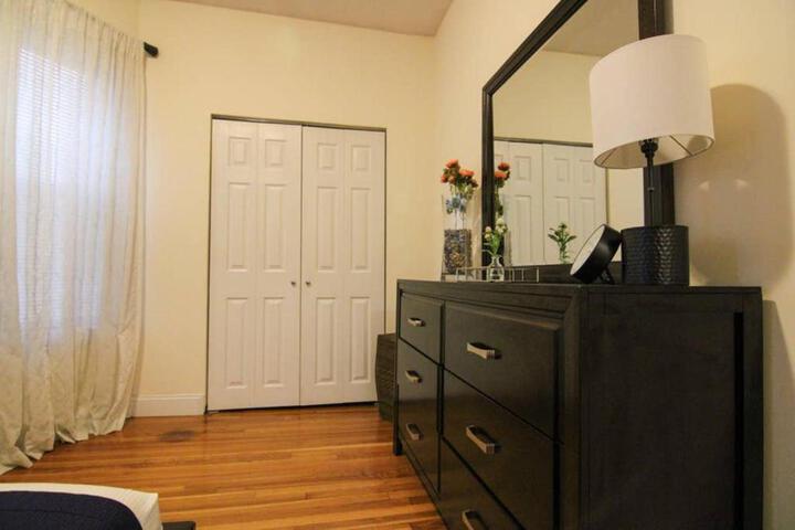 Stylish 1BR in Malden #3