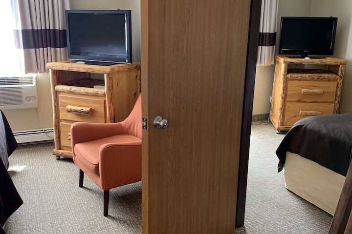 Room 15 of 17
