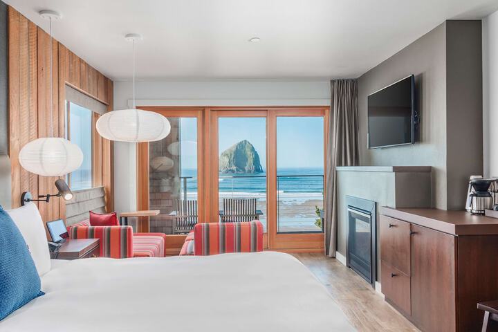 Headlands Coastal Lodge & Spa