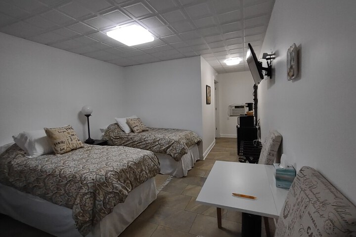 Room 50 of 73