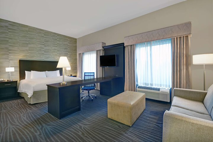 Room 17 of 51