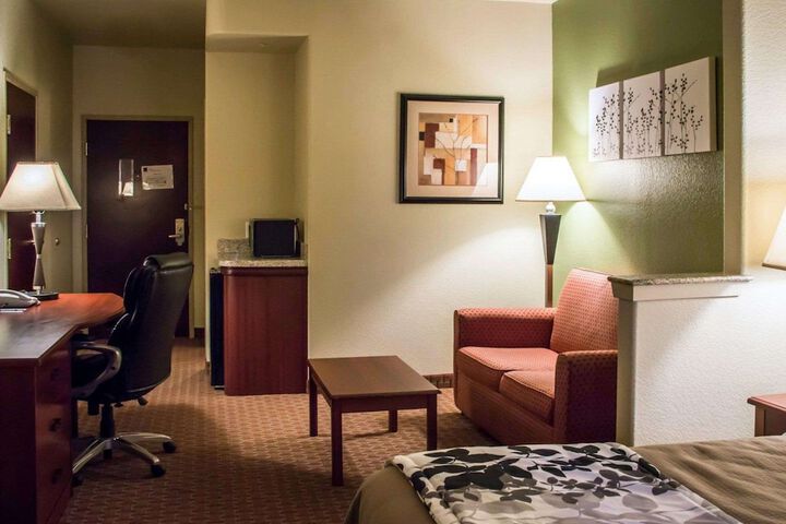 Room 22 of 49