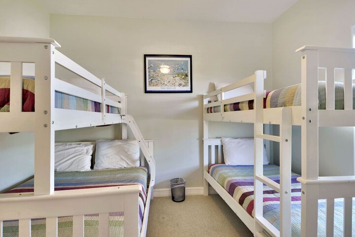 Room 22 of 39