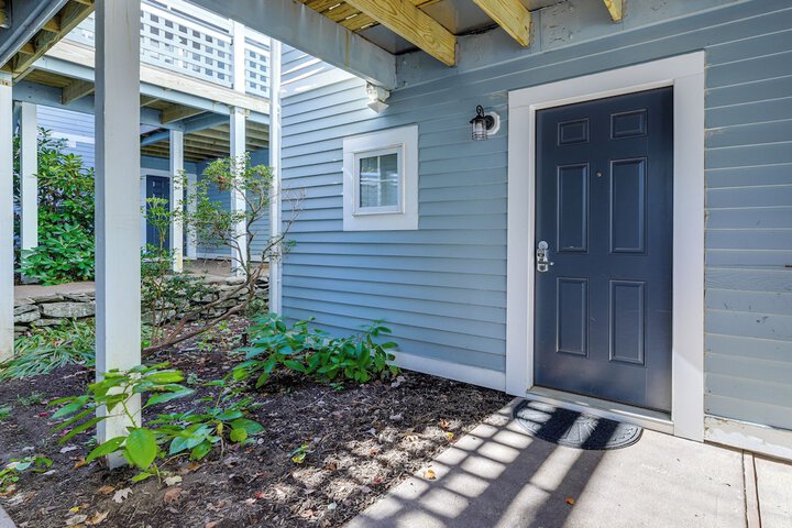 Norwich Vacation Rental w / Golf Course Views!