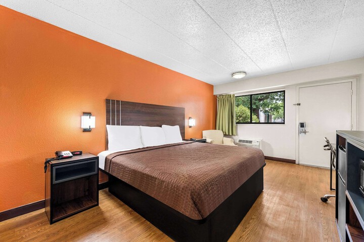 Room 40 of 41