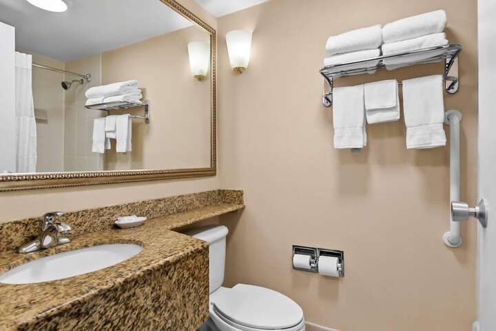 Clarion Inn North Haven - New Haven North