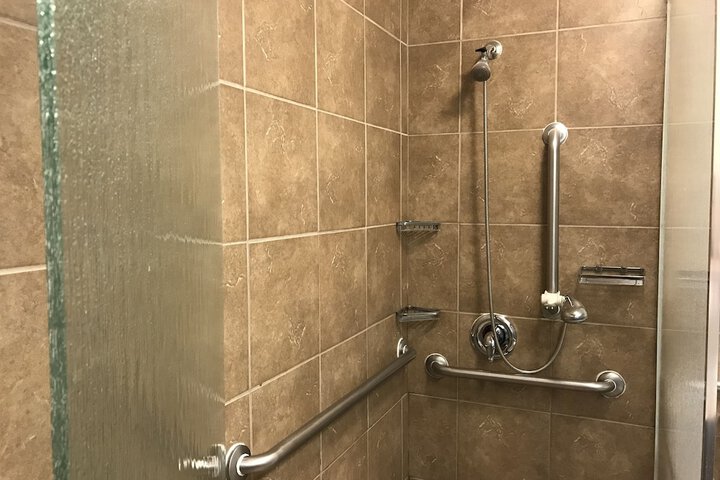 Room 12 of 16