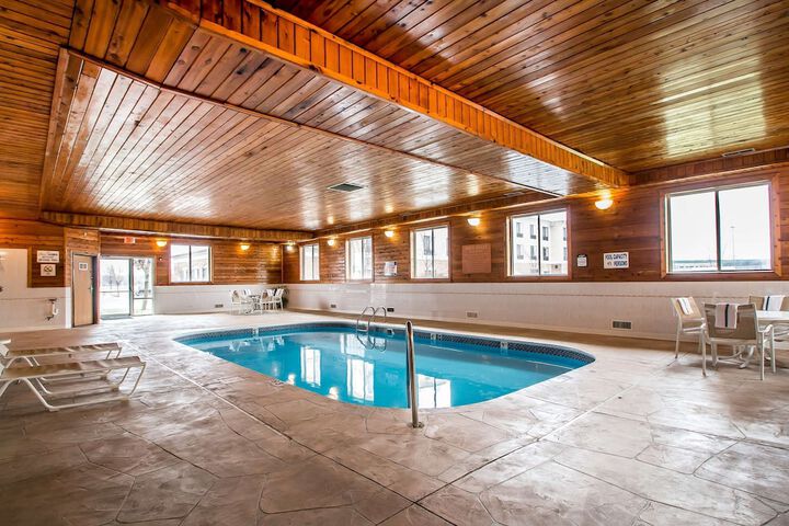 Pool 4 of 34
