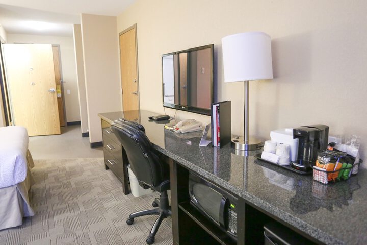 Room 68 of 80