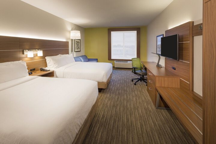Holiday Inn Express & Suites Seattle South - Tukwila by IHG