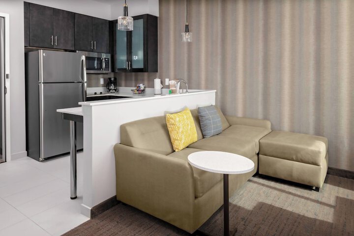 Room 18 of 25