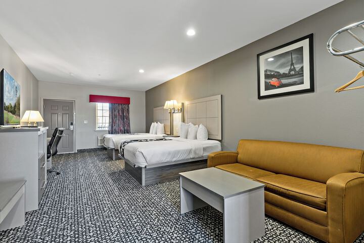 Room 19 of 51