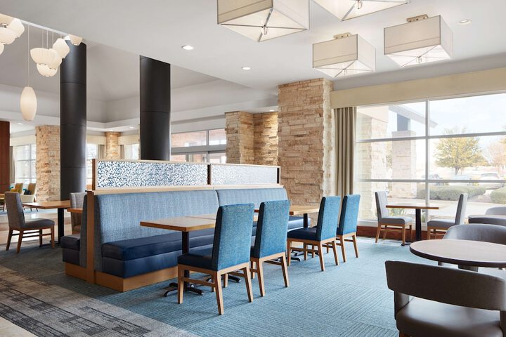 Breakfast/Coffee Service 28 of 33