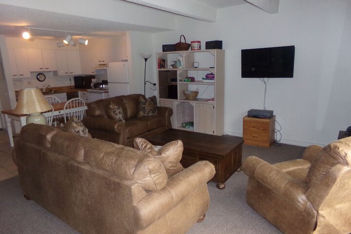 Room 12 of 24