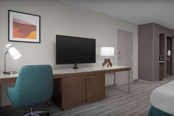 Room 22 of 42