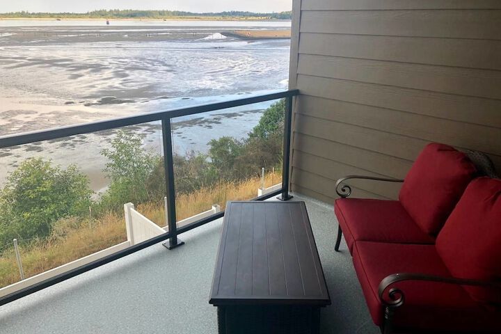 Seagate: Starboard coos Bay~premiere Property