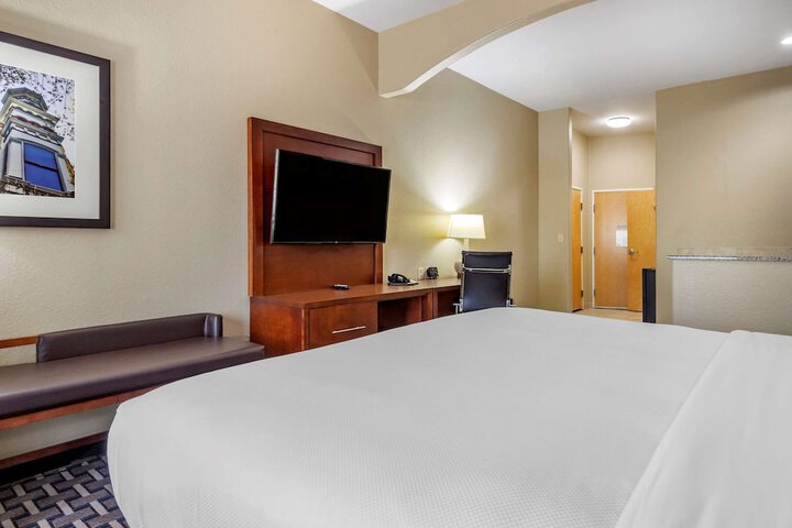 Room 10 of 44
