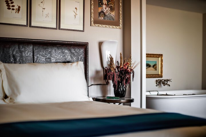 Room 16 of 71