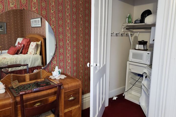 Room 25 of 35