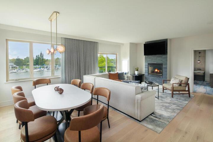 The Westin Sacramento Riverfront Hotel & Spa