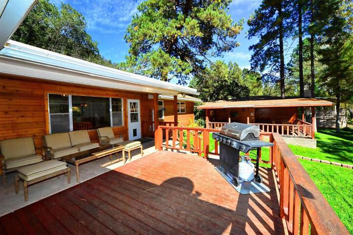 Rivers Edge Cabin