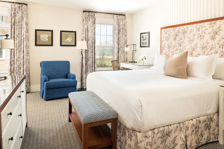Harbor View Hotel